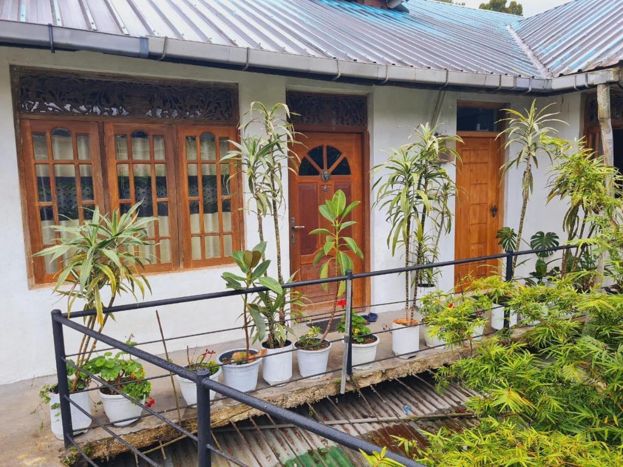 Sasru Holiday Home Nuwara Eliya Dış mekan fotoğraf